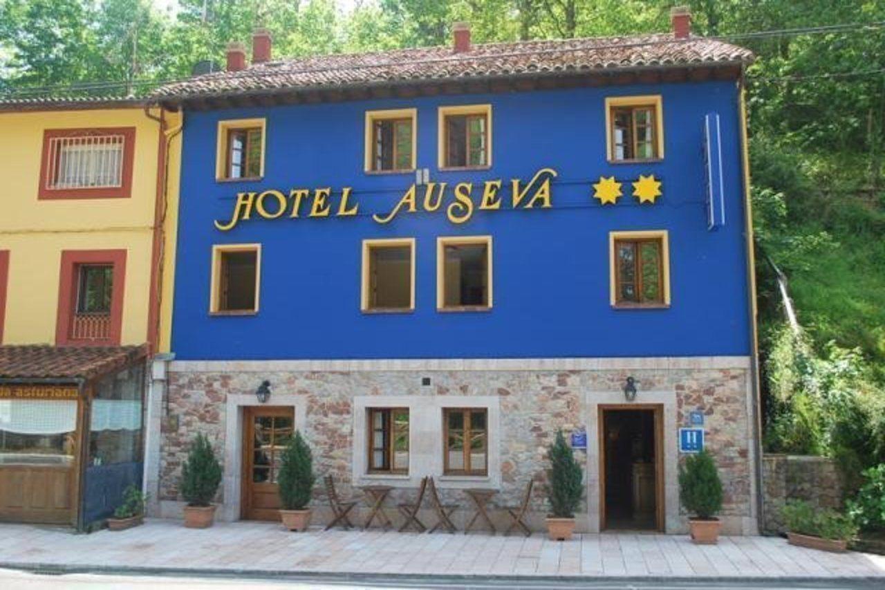 Auseva Hotel Ковадонга Екстериор снимка