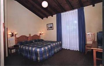 Auseva Hotel Ковадонга Екстериор снимка